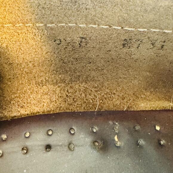 GH Bass & Co Weejuns Shoes Mens 9.5 Burgundy Leather Penny Loafers Slip On Dress - Picture 10 of 11